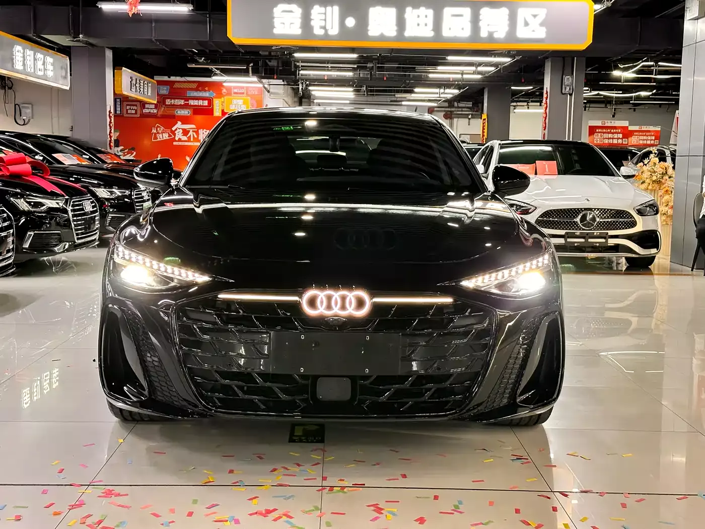 Audi A6L фото 2