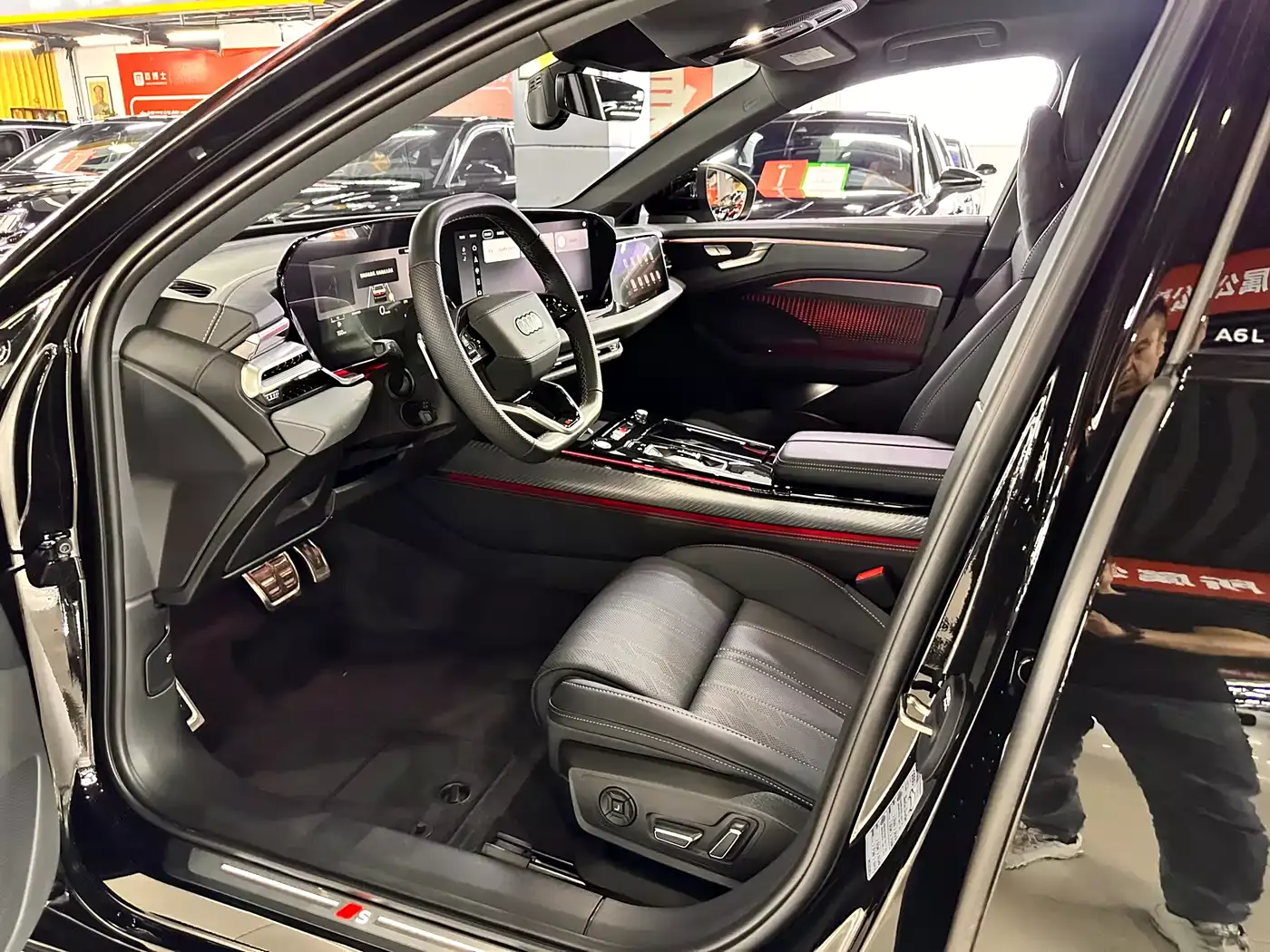 Audi A6L фото 4