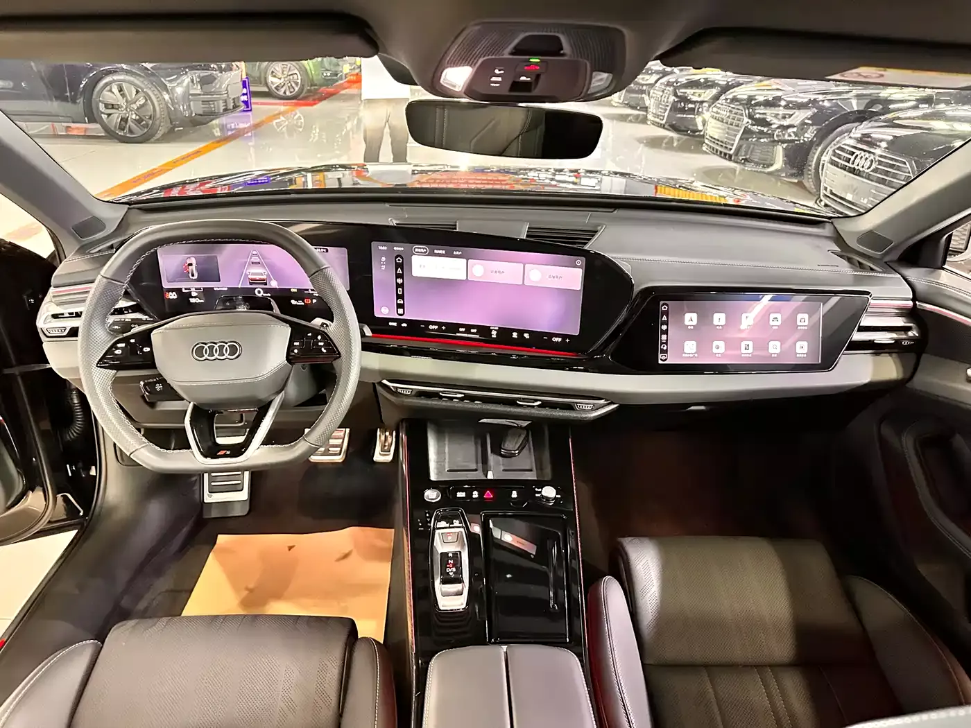 Audi A6L фото 7