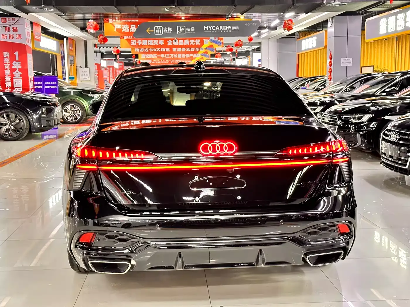 Audi A6L фото 9