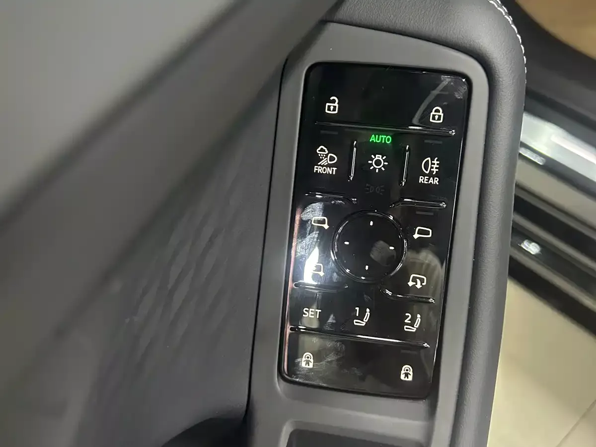 Audi A6L фото 19