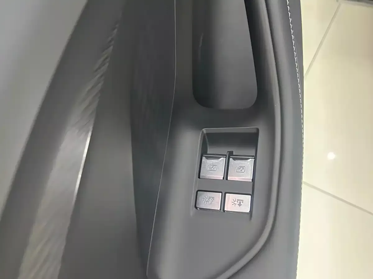 Audi A6L фото 20