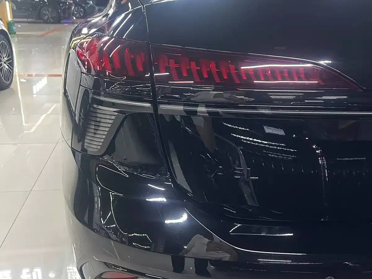 Audi A6L фото 22