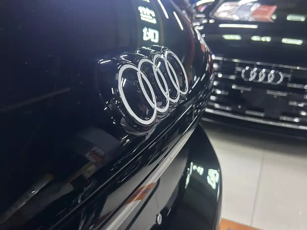 Audi A6L фото 26
