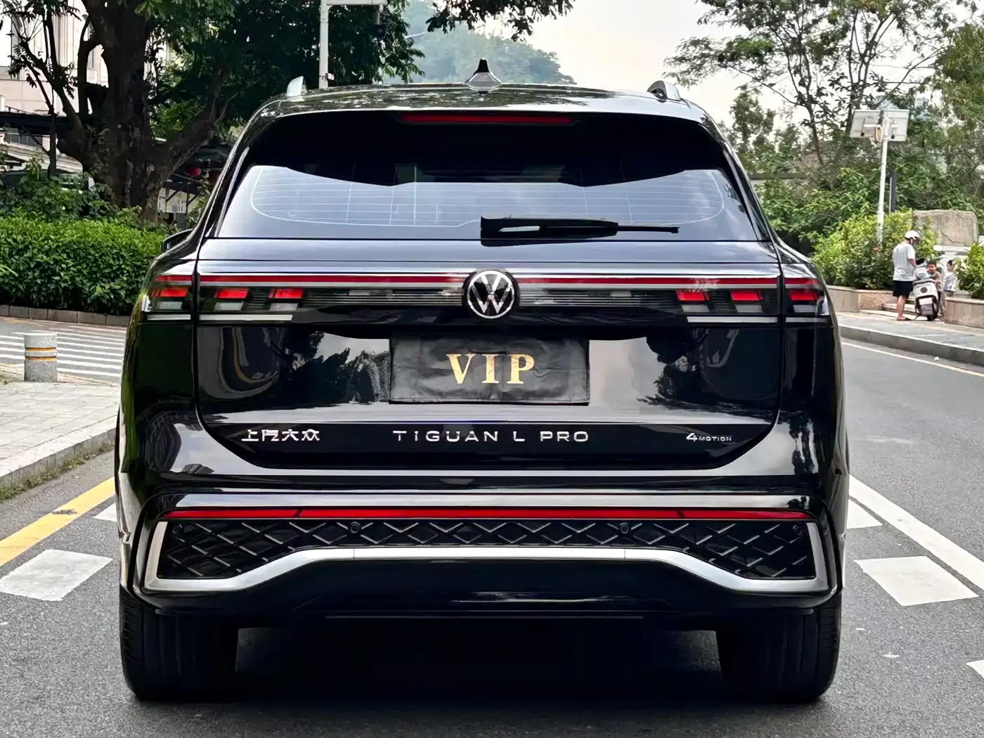 Volkswagen Tiguan L 2024 PRO 380TSI 4WD R-Line Premium Edition фото 6