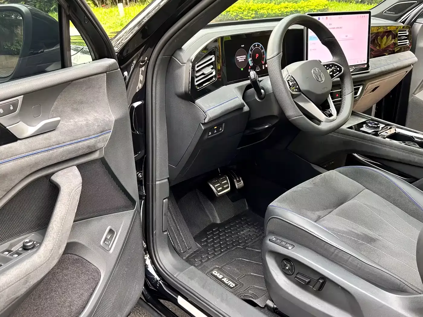 Volkswagen Tiguan L 2024 PRO 380TSI 4WD R-Line Premium Edition фото 12