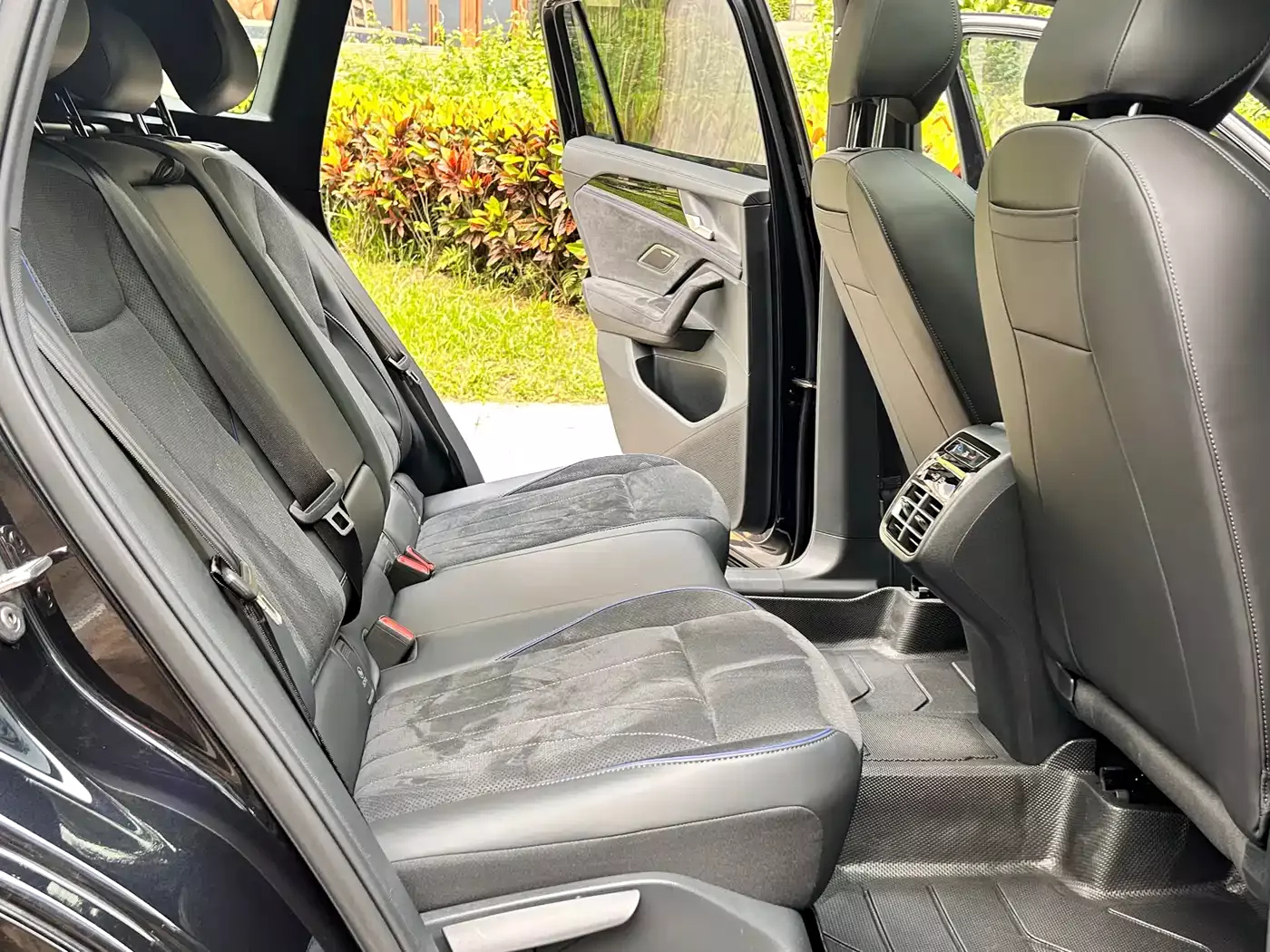 Volkswagen Tiguan L 2024 PRO 380TSI 4WD R-Line Premium Edition фото 22