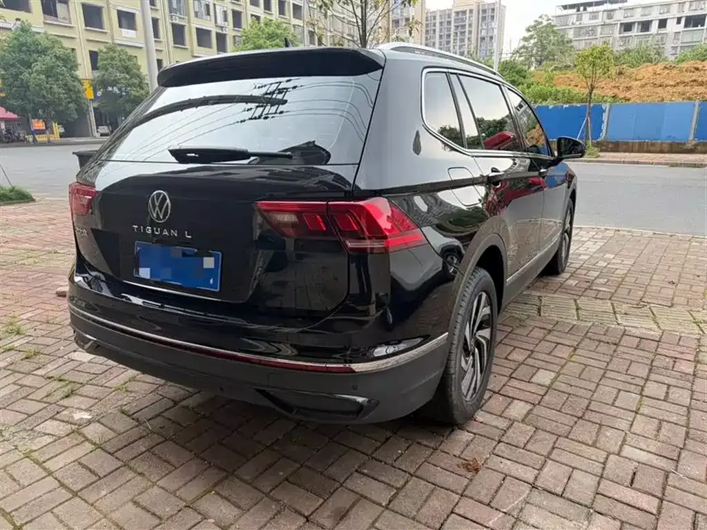 Volkswagen Tiguan L 2024 Outstanding 300TSI Auto 2WD Dragon Soaring Edition фото 3