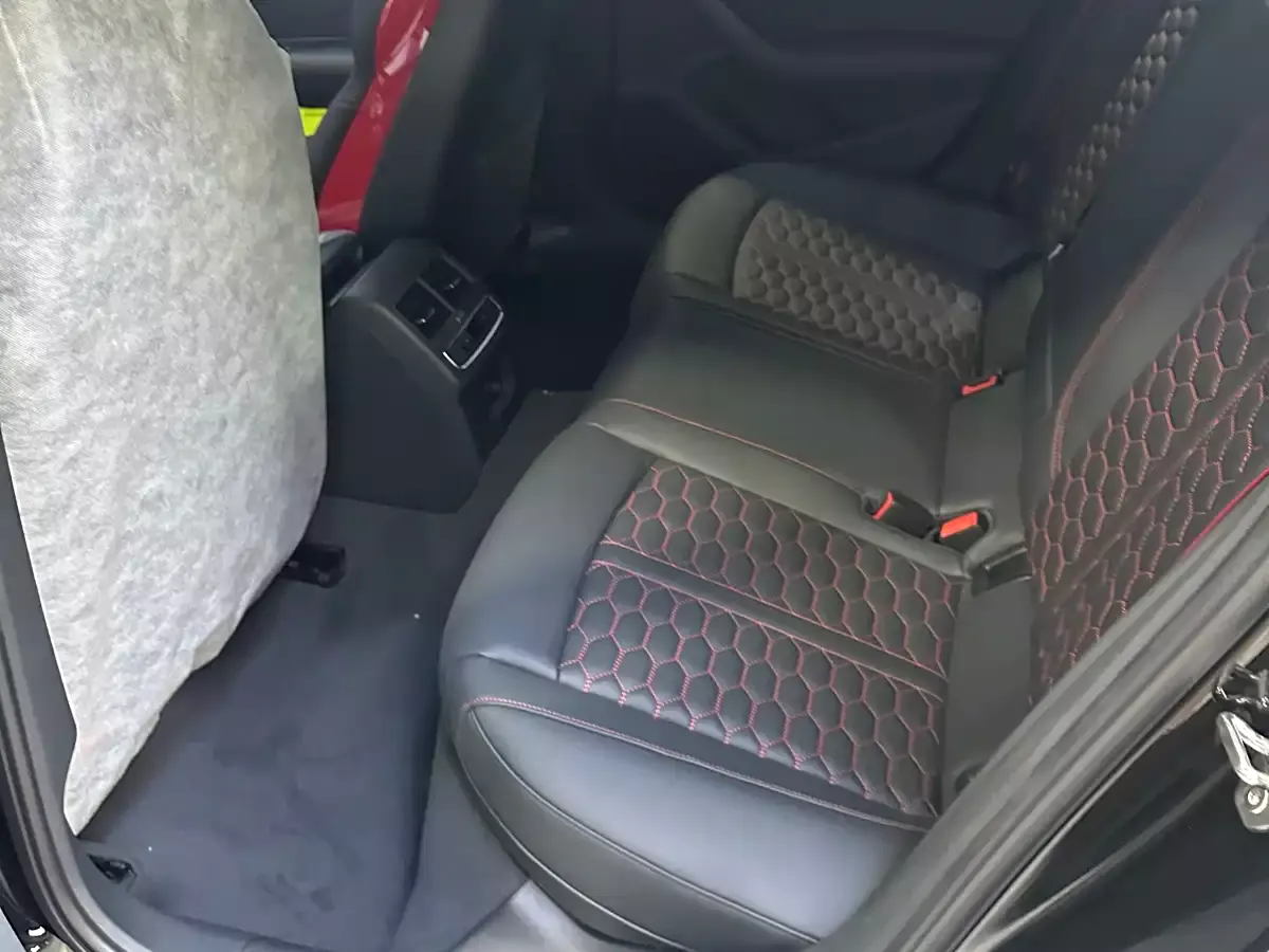 Audi RS 4 2024 RS4 Avant Ignition Edition фото 4